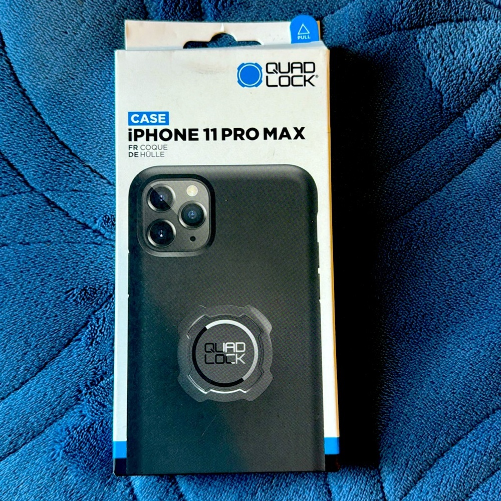Quad lock iPhone 11 Pro Max case. NWT
